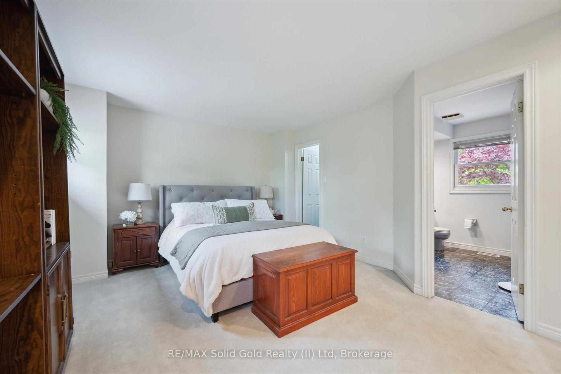 Photo 25 of 439 Brentcliffe Drive, Waterloo — HOMEH