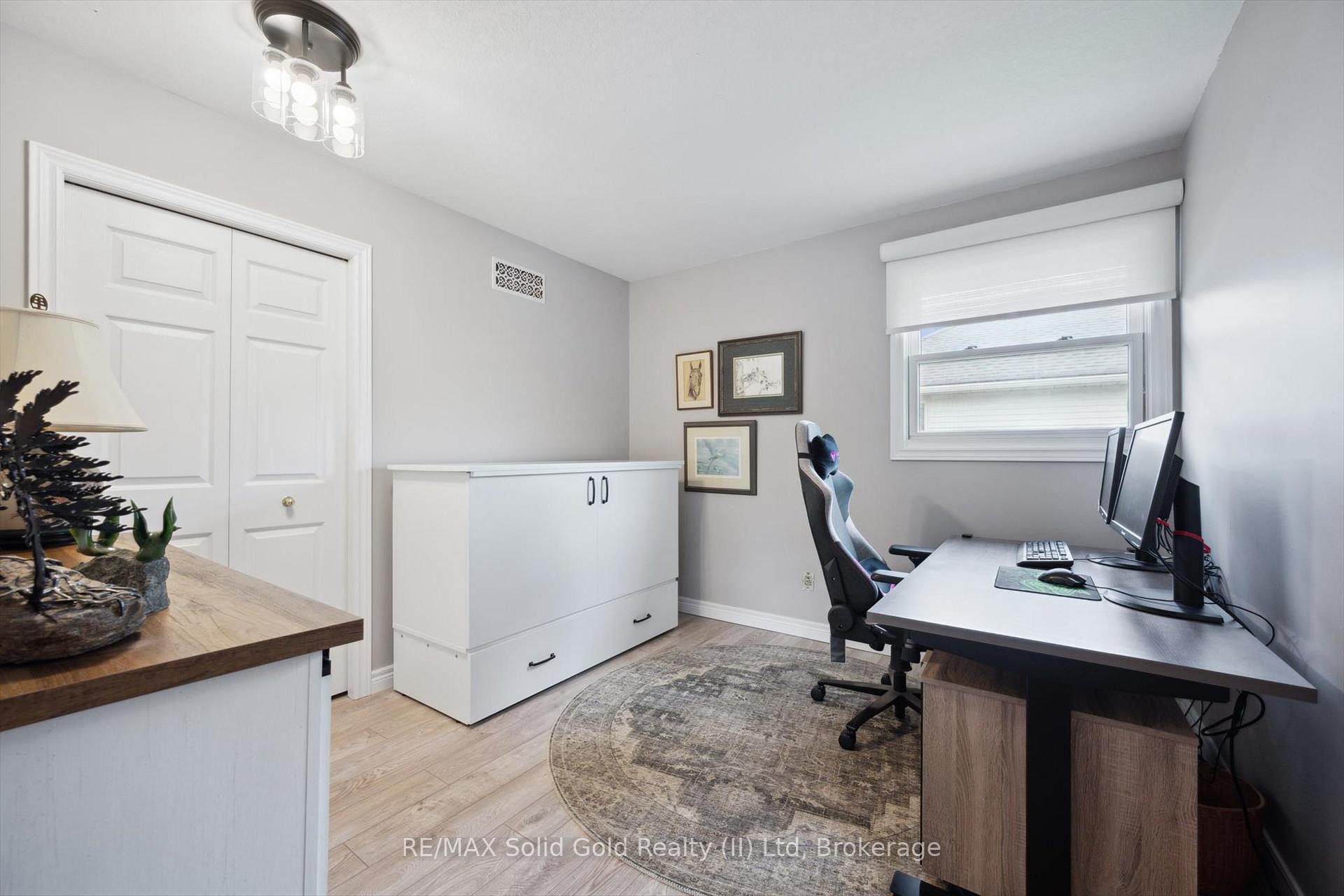 Photo 31 of 439 Brentcliffe Drive, Waterloo — HOMEH