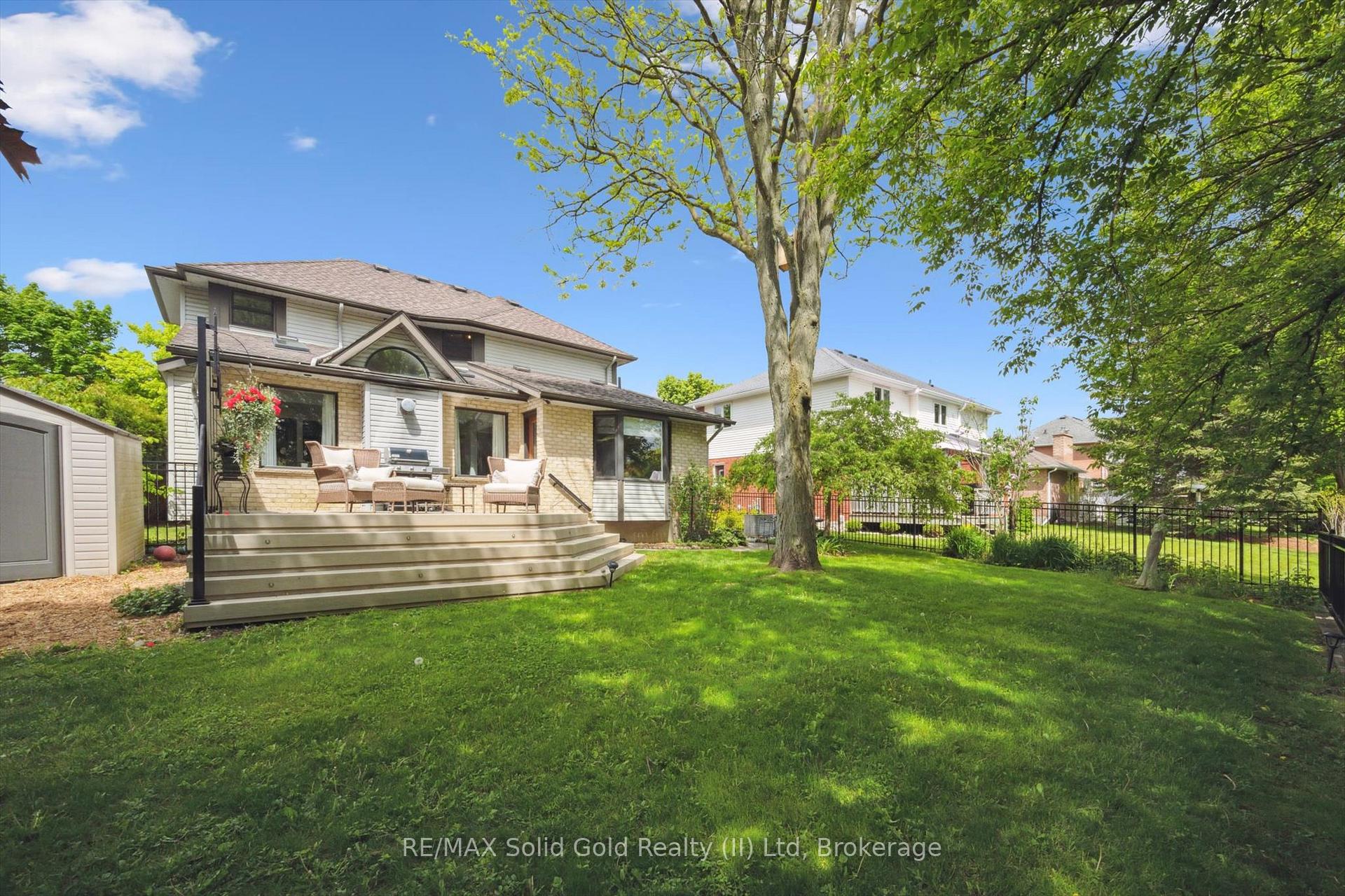 Photo 36 of 439 Brentcliffe Drive, Waterloo — HOMEH