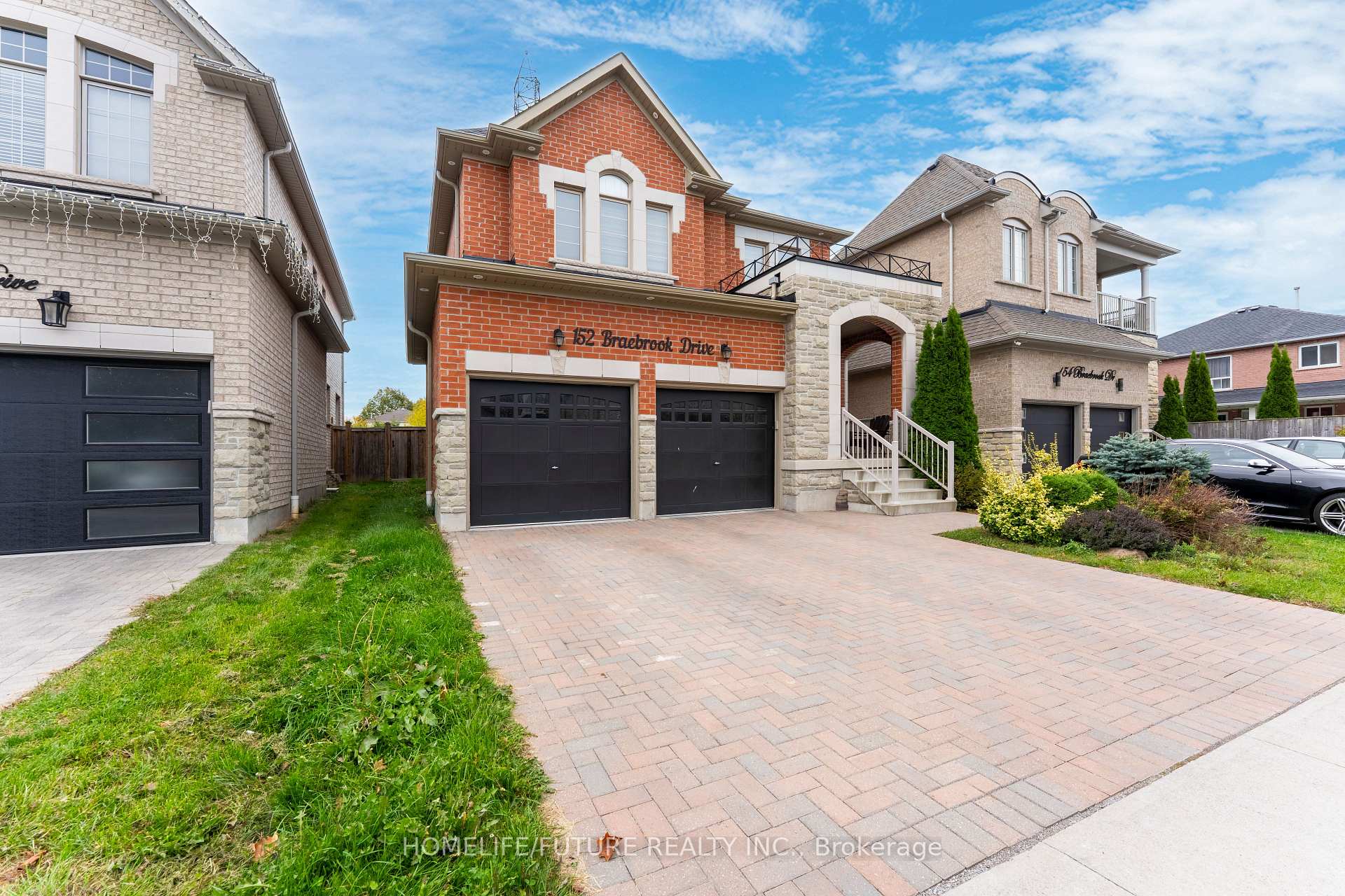 Photo 3 of 152 Braebrook Drive, Whitby, Rolling Acres — HOMEH