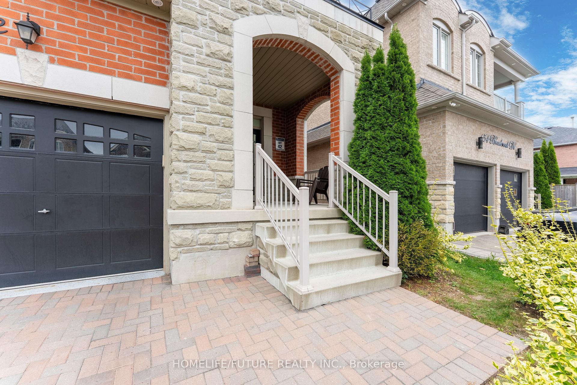 Photo 4 of 152 Braebrook Drive, Whitby, Rolling Acres — HOMEH