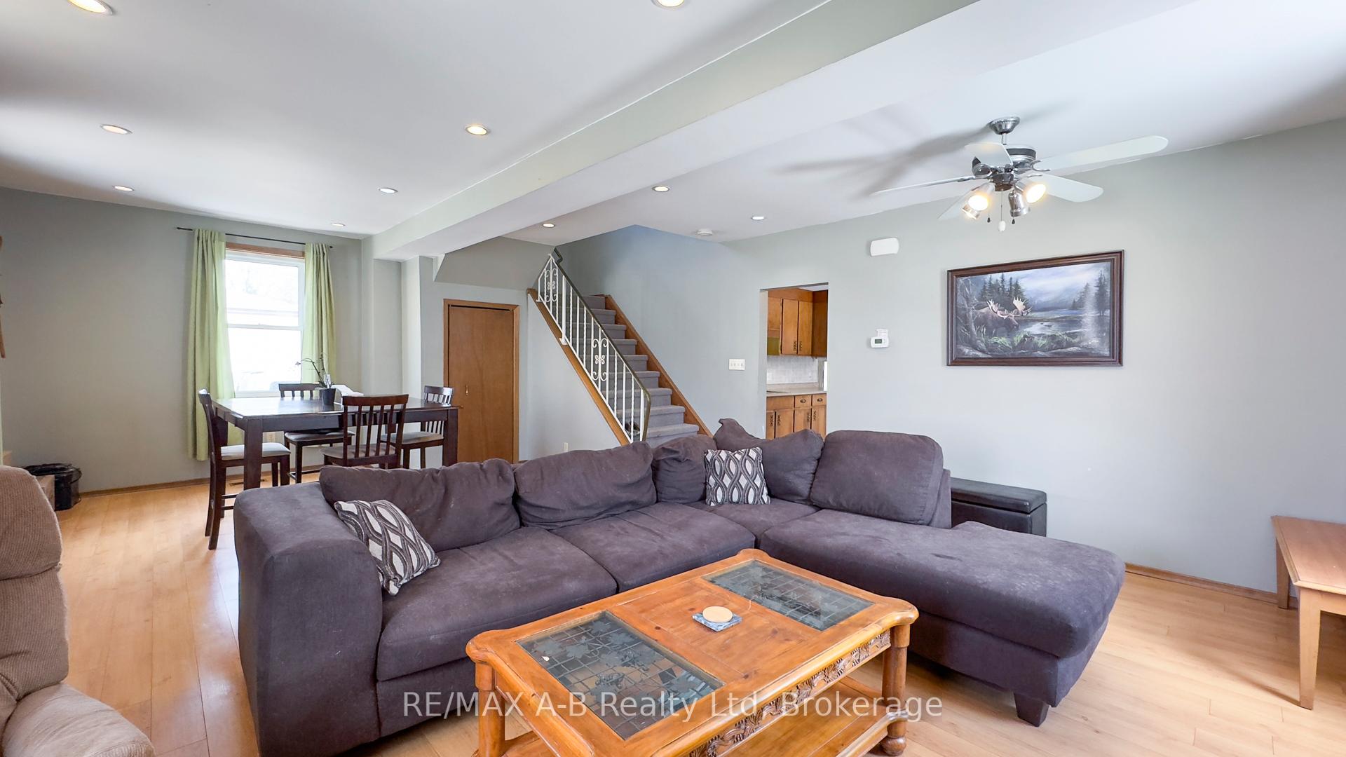 Photo 13 of 130 Quebec Street, West Perth, Mitchell — HOMEH