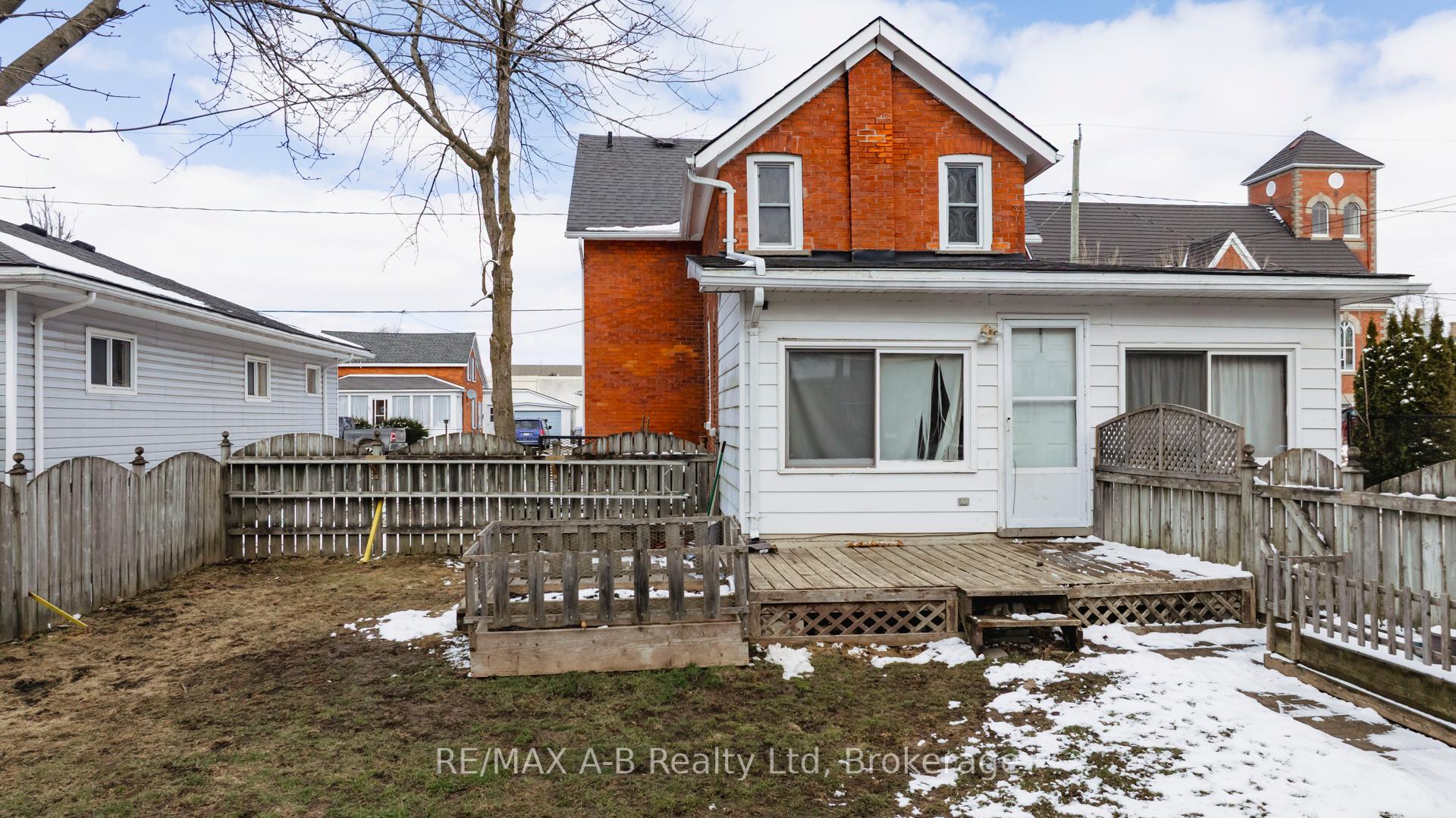 Photo 32 of 130 Quebec Street, West Perth, Mitchell — HOMEH