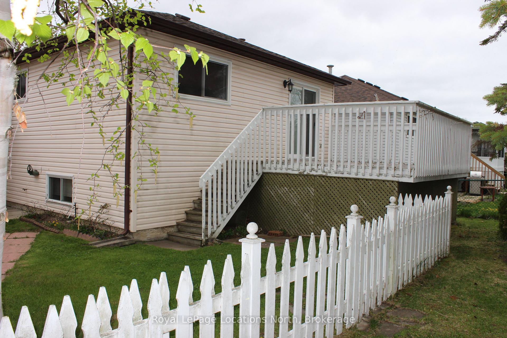 Photo 6 of 21 Langevin Drive, Wasaga Beach — HOMEH