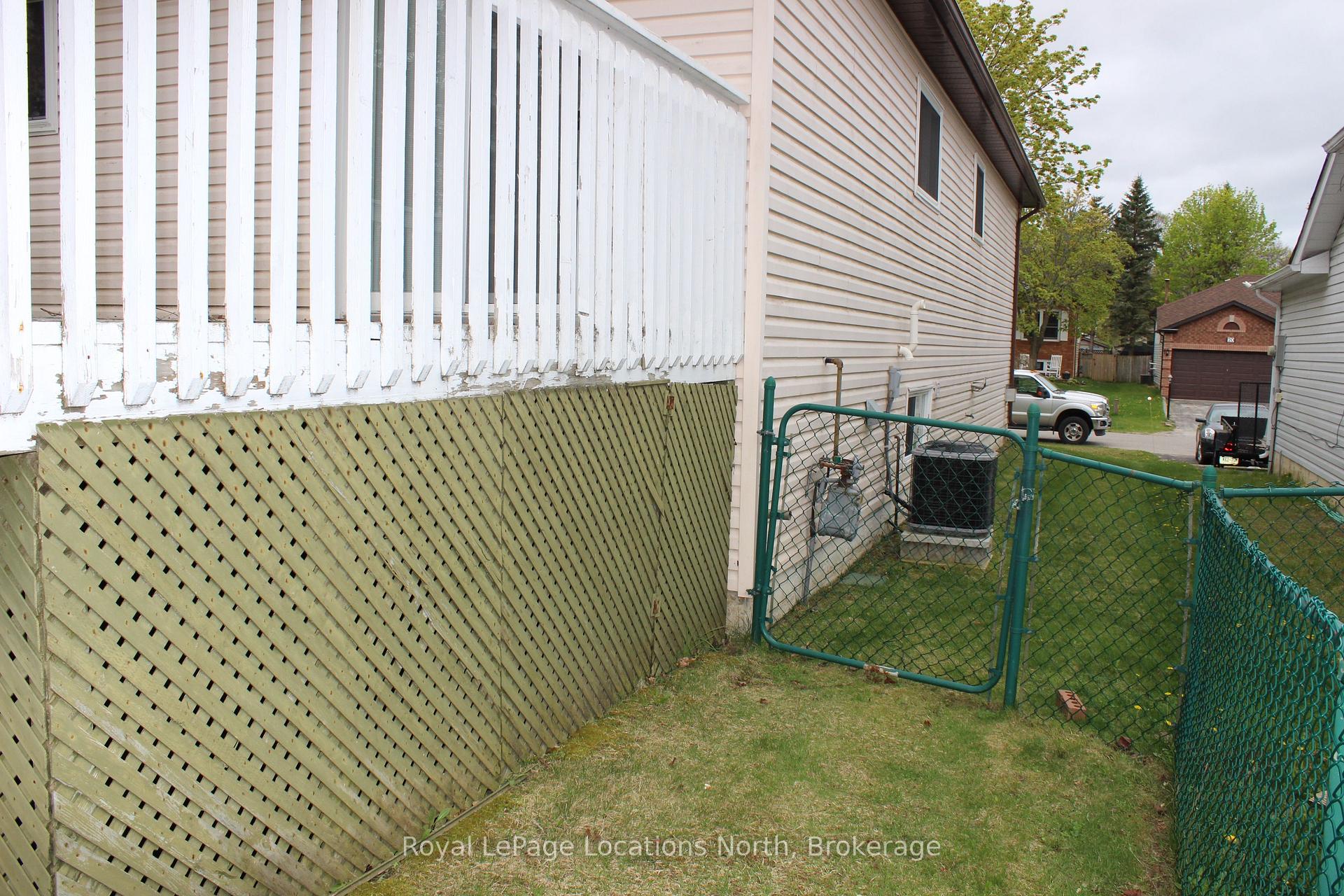 Photo 8 of 21 Langevin Drive, Wasaga Beach — HOMEH
