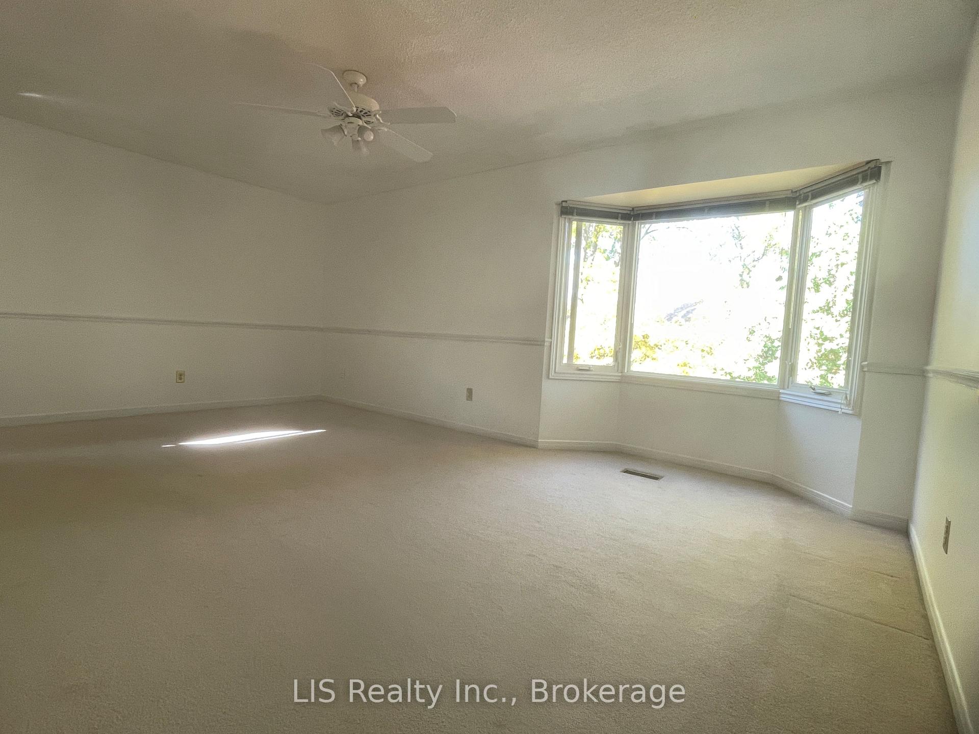 Photo 20 of 16 Murdock Avenue, Aurora, Aurora Heights — HOMEH
