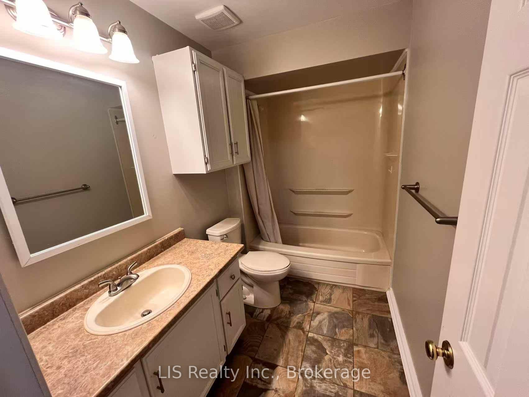 Photo 22 of 16 Murdock Avenue, Aurora, Aurora Heights — HOMEH