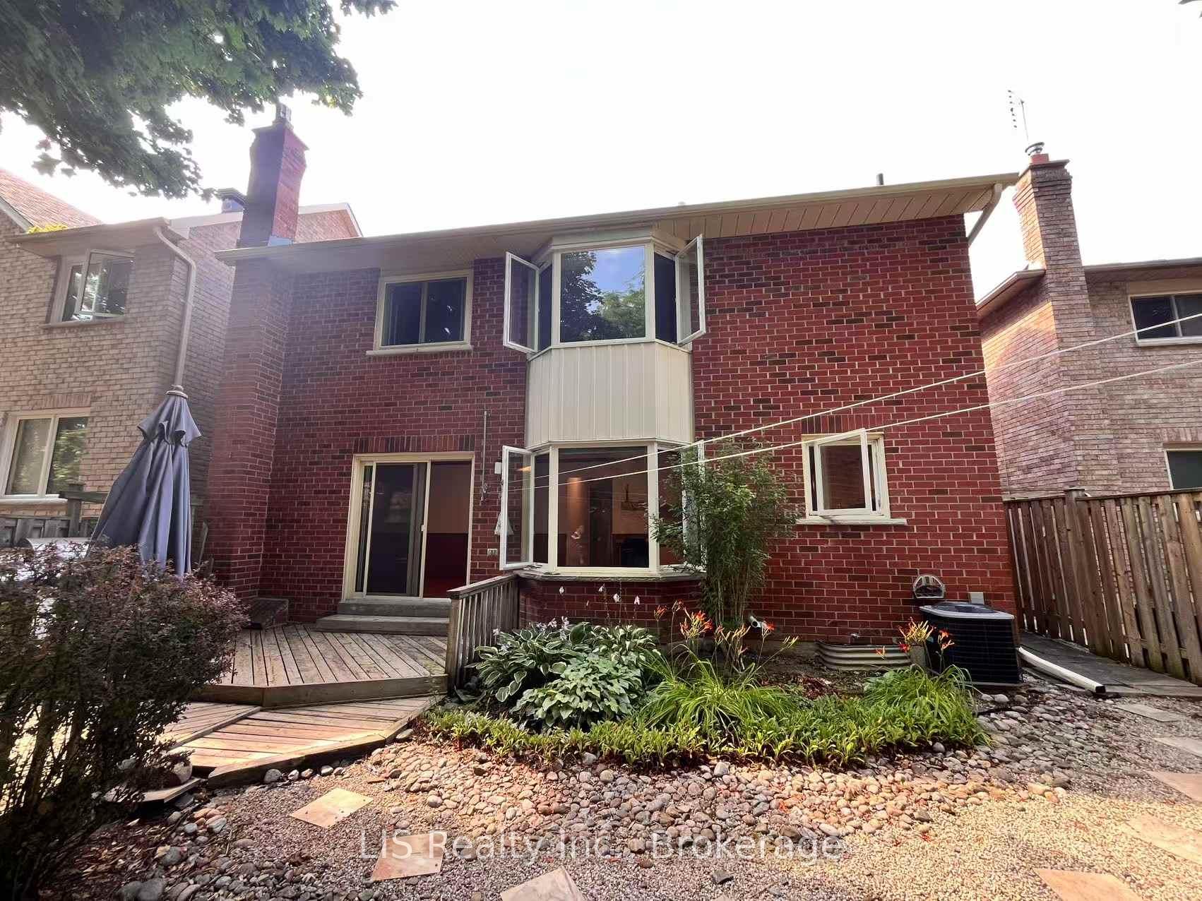 Photo 28 of 16 Murdock Avenue, Aurora, Aurora Heights — HOMEH