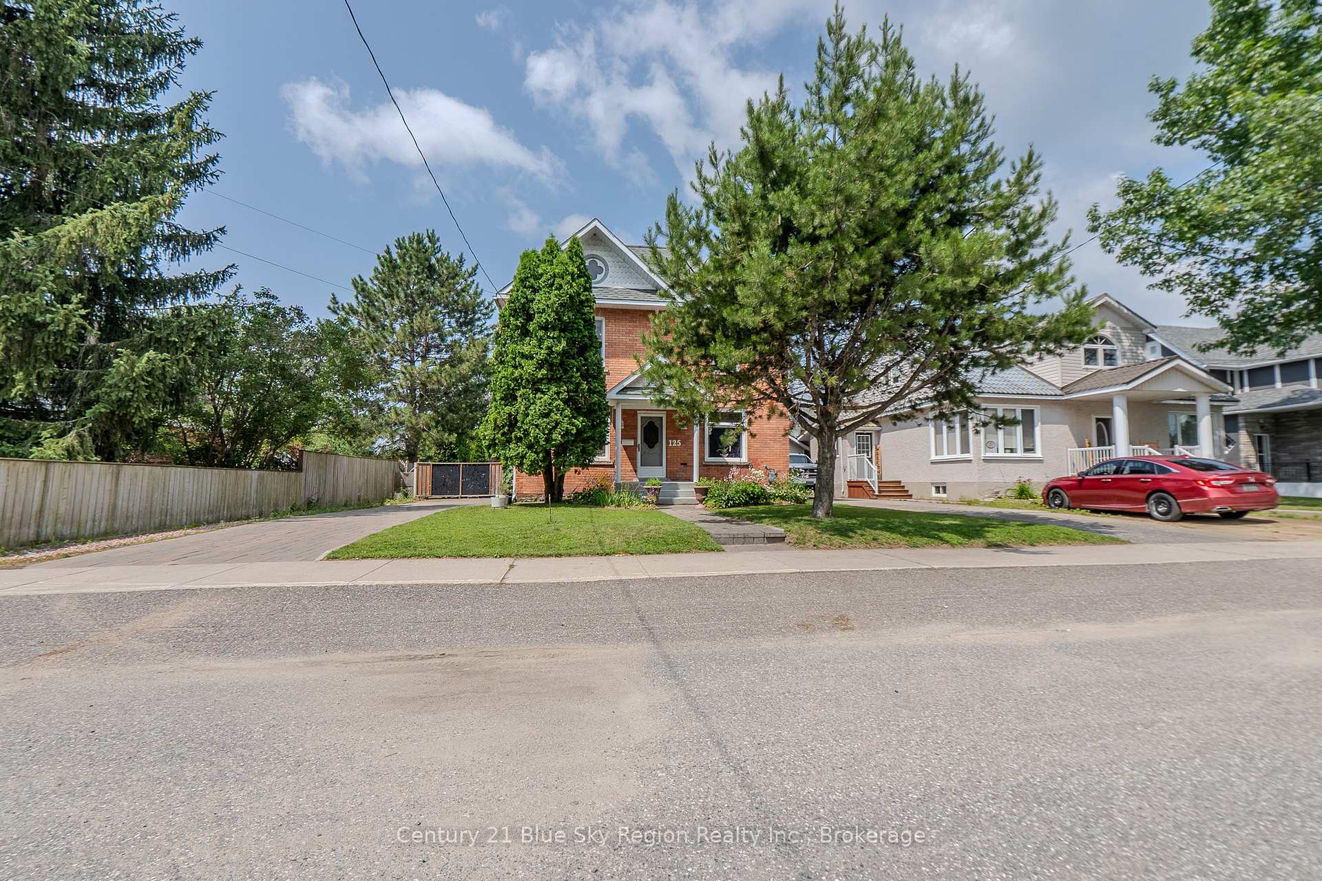 Photo 33 of 125 Main Street, West Nipissing, Sturgeon Falls — HOMEH