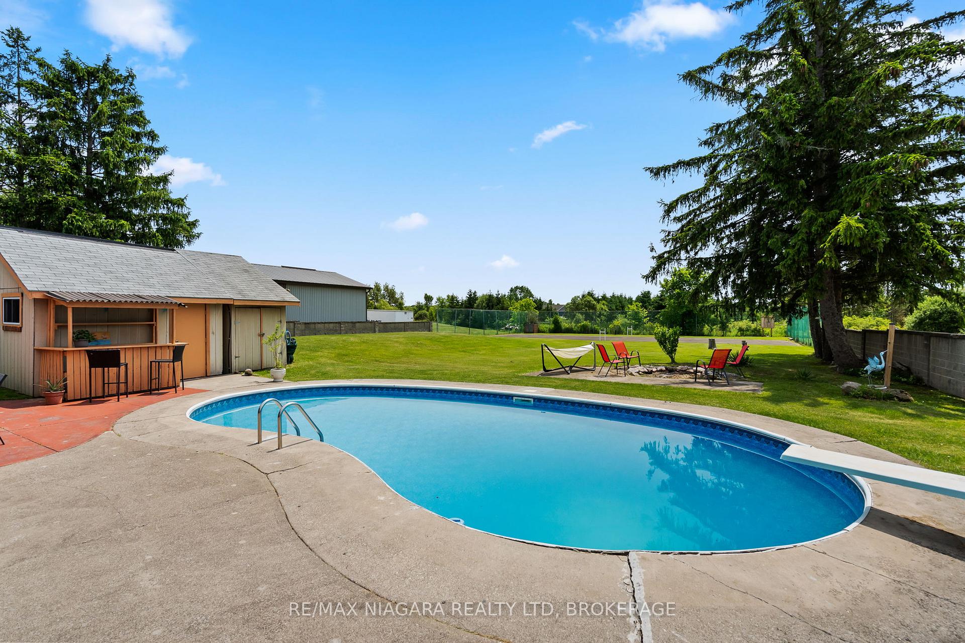 Photo 4 of 415 Lyons Creek Road, Welland, Cooks Mills — HOMEH