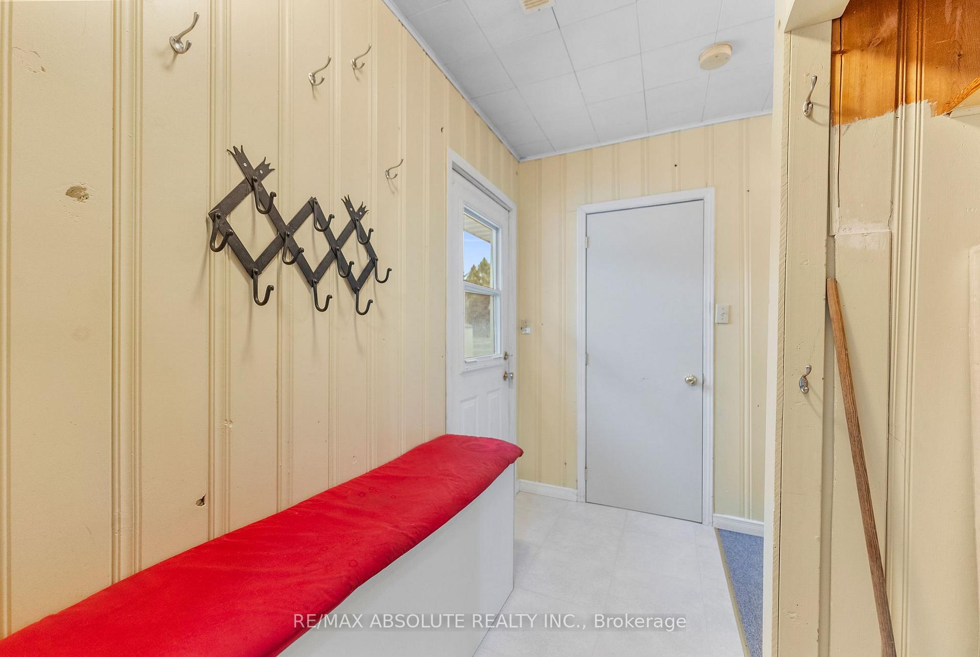 Photo 10 of 106 Edey Street, Arnprior — HOMEH
