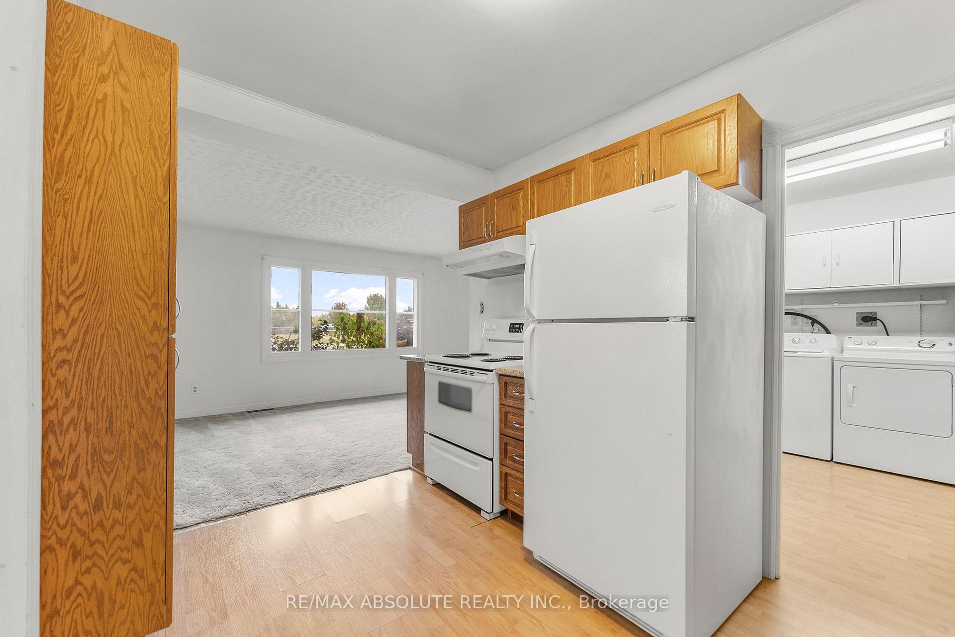 Photo 17 of 106 Edey Street, Arnprior — HOMEH