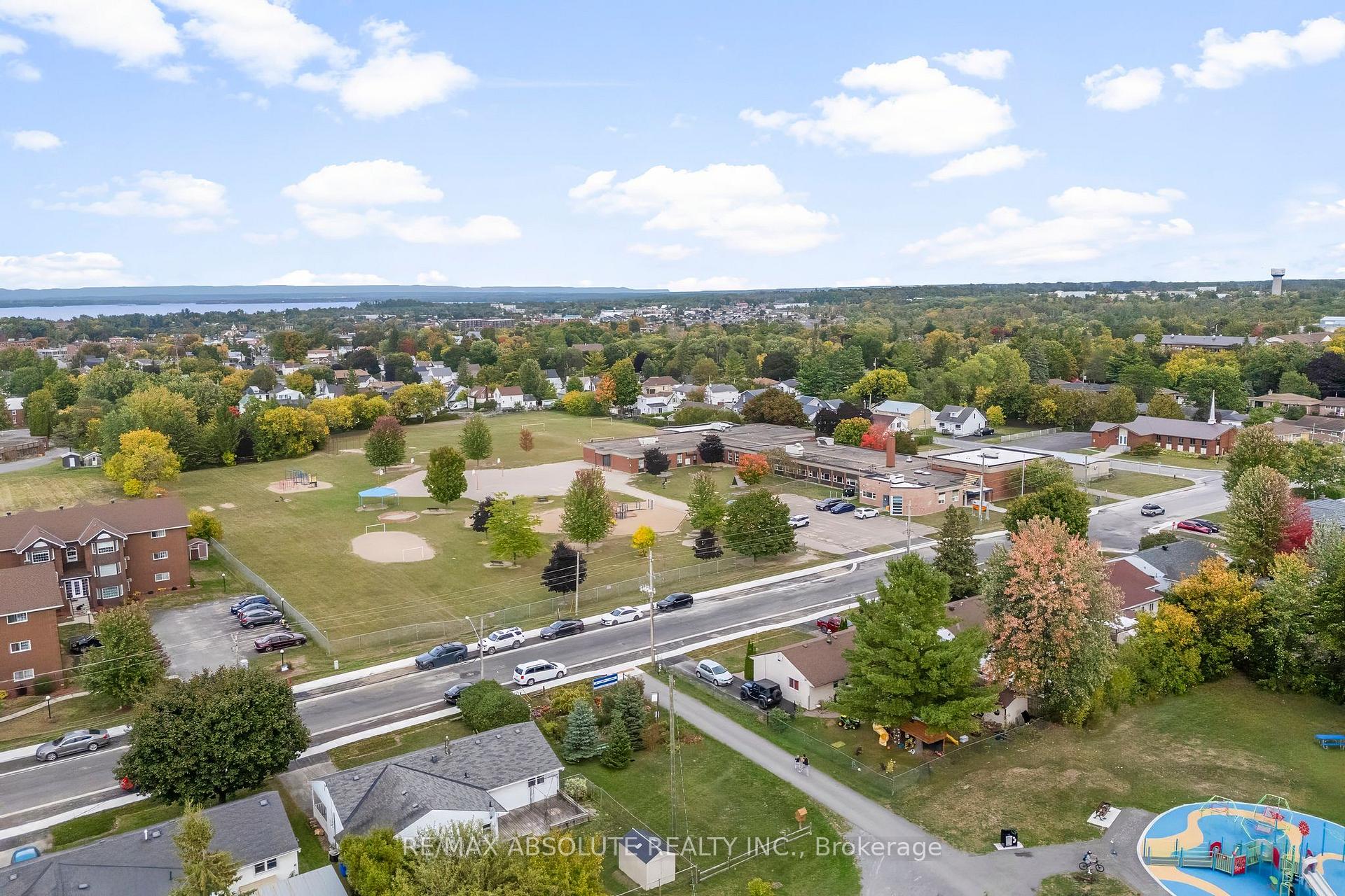 Photo 28 of 106 Edey Street, Arnprior — HOMEH