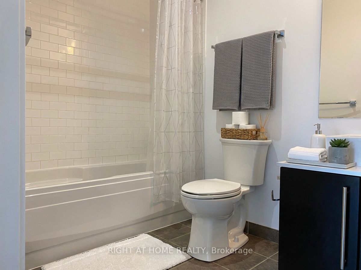 Photo 19 of Unit 319, 62 Niagara Street, Toronto, Niagara — HOMEH