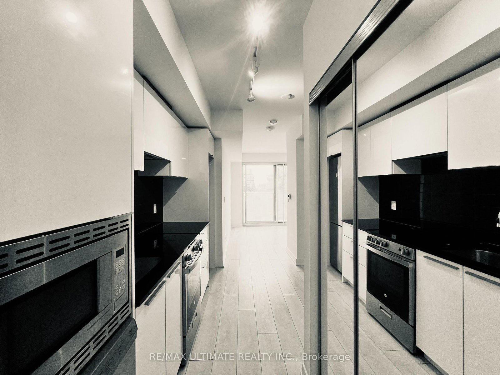 Photo 9 of Unit 4004, 501 Yonge St, Toronto, Church-Yonge Corridor — HOMEH