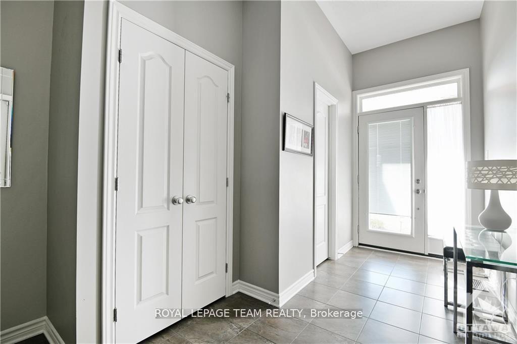 Photo 3 of 793 Hazelnut Crescent, Ottawa, Blossom Park/Kemp Park/Findlay Creek — HOMEH