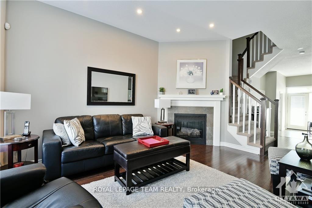 Photo 9 of 793 Hazelnut Crescent, Ottawa, Blossom Park/Kemp Park/Findlay Creek — HOMEH