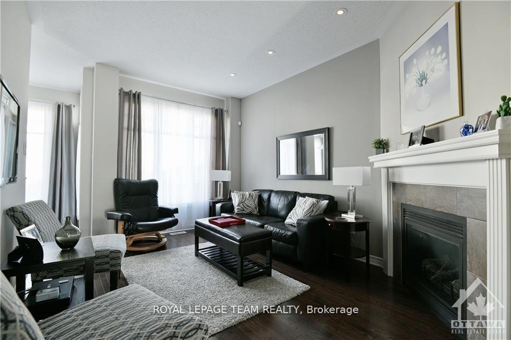 Photo 10 of 793 Hazelnut Crescent, Ottawa, Blossom Park/Kemp Park/Findlay Creek — HOMEH
