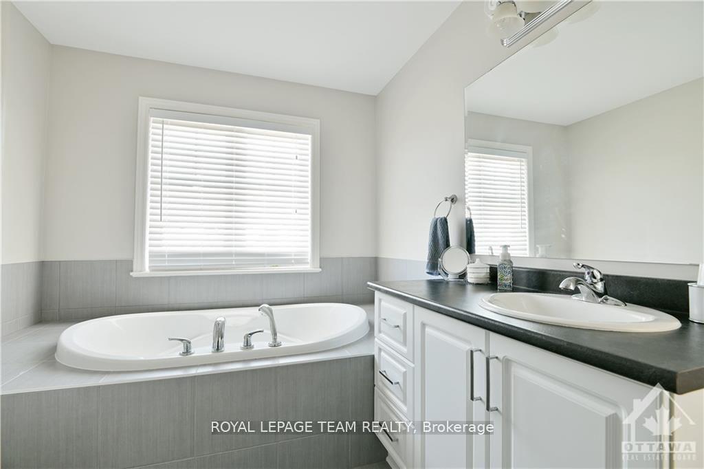 Photo 17 of 793 Hazelnut Crescent, Ottawa, Blossom Park/Kemp Park/Findlay Creek — HOMEH