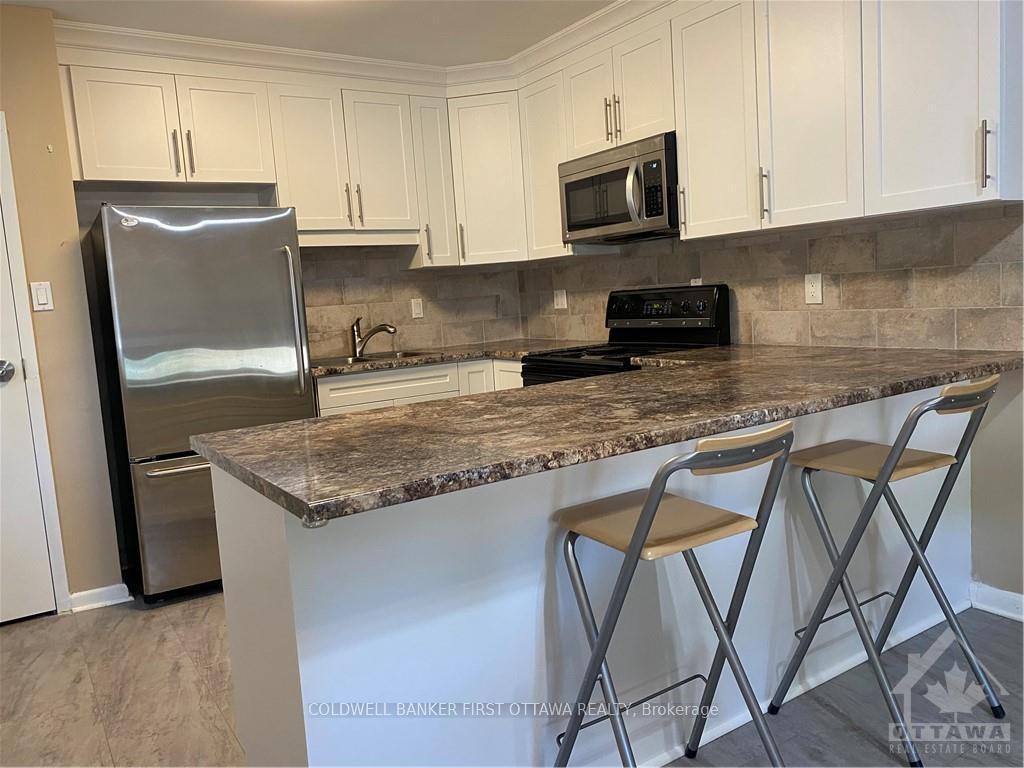 Photo 7 of 210 Harcourt Avenue, Ottawa, Woodroffe — HOMEH