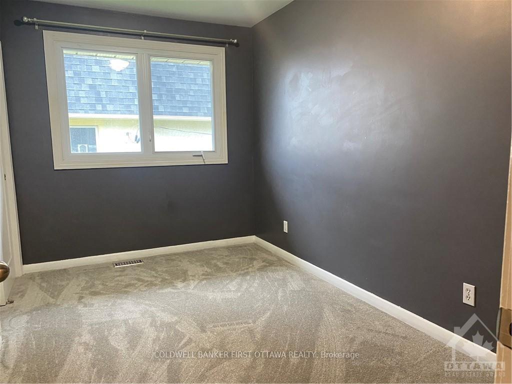 Photo 11 of 210 Harcourt Avenue, Ottawa, Woodroffe — HOMEH