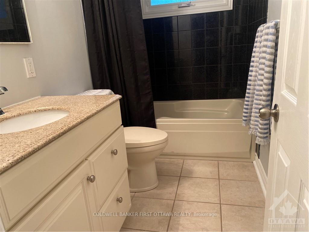 Photo 14 of 210 Harcourt Avenue, Ottawa, Woodroffe — HOMEH