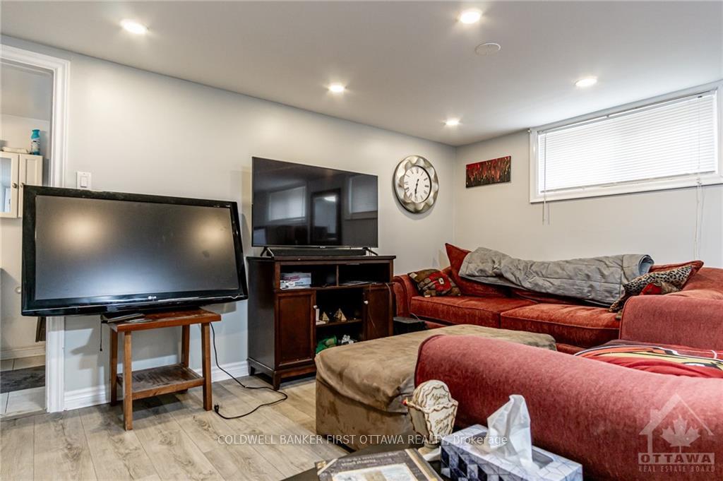 Photo 16 of 210 Harcourt Avenue, Ottawa, Woodroffe — HOMEH