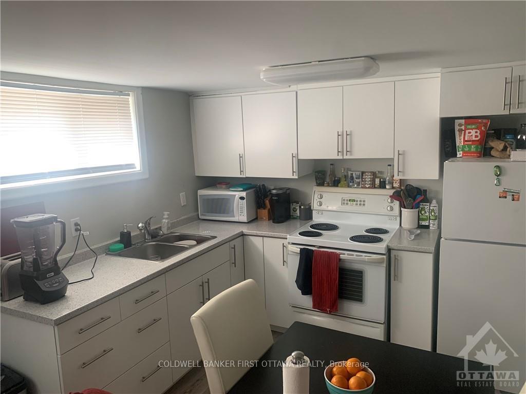 Photo 17 of 210 Harcourt Avenue, Ottawa, Woodroffe — HOMEH