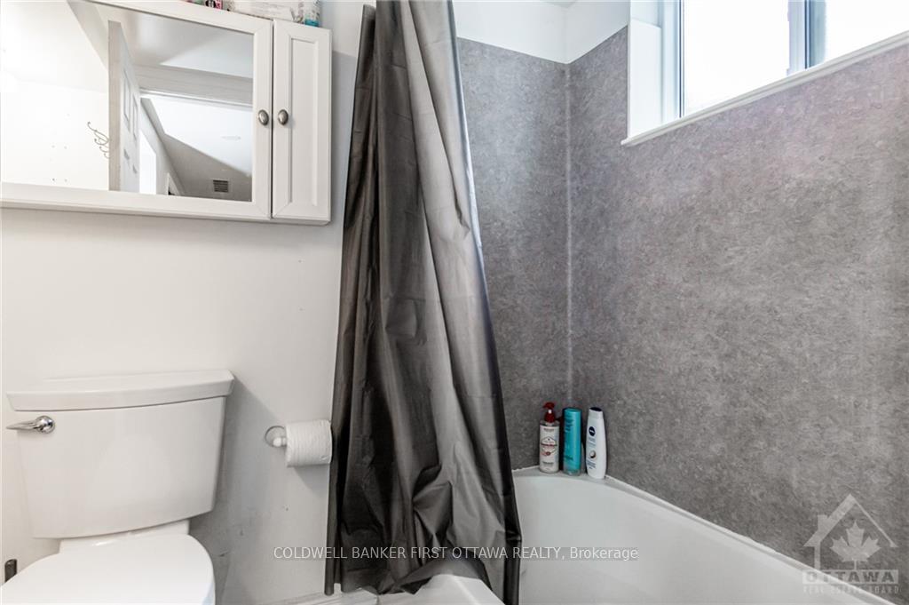 Photo 20 of 210 Harcourt Avenue, Ottawa, Woodroffe — HOMEH