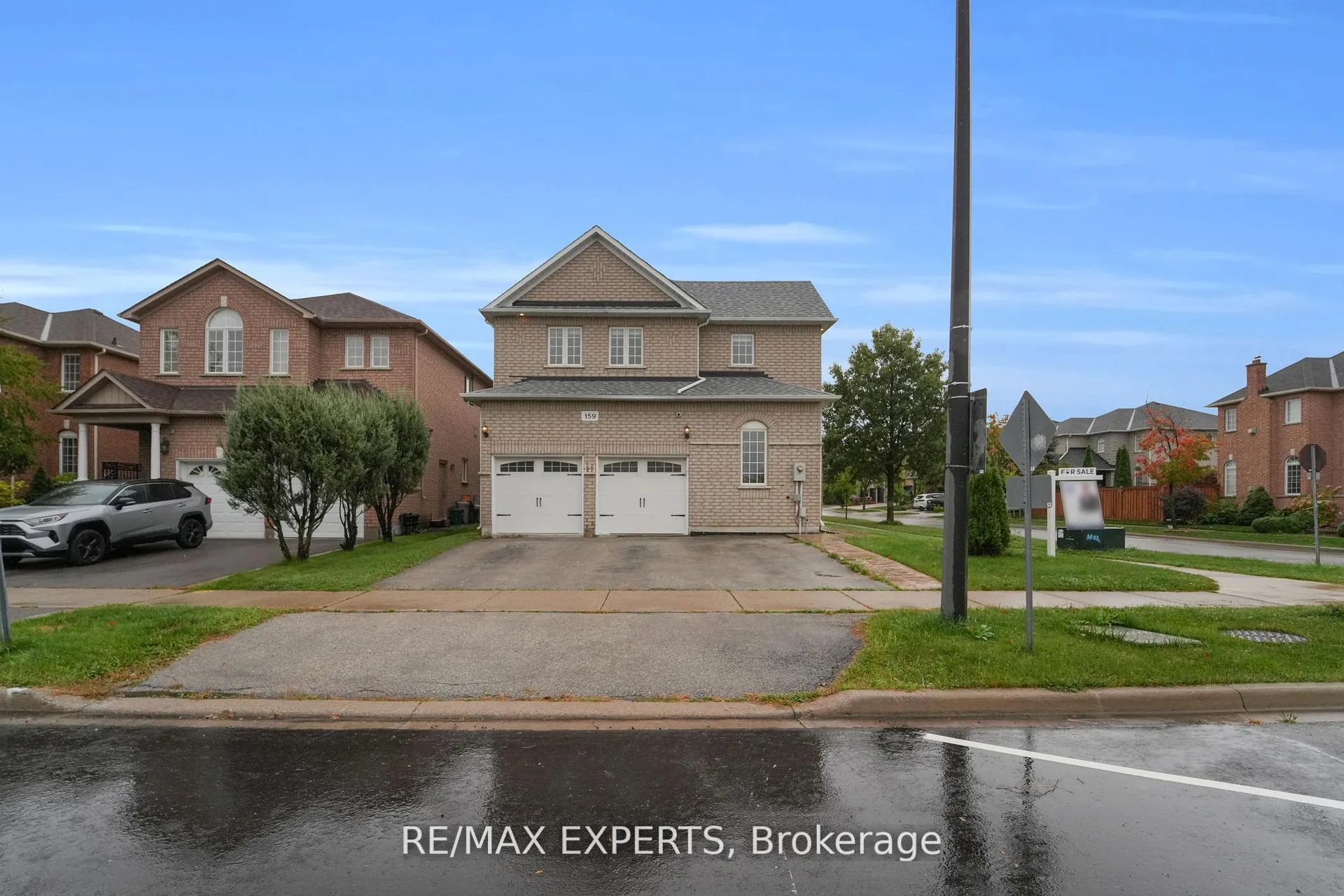 Photo 2 of 159 Sonoma Boulevard, Vaughan, Sonoma Heights — HOMEH