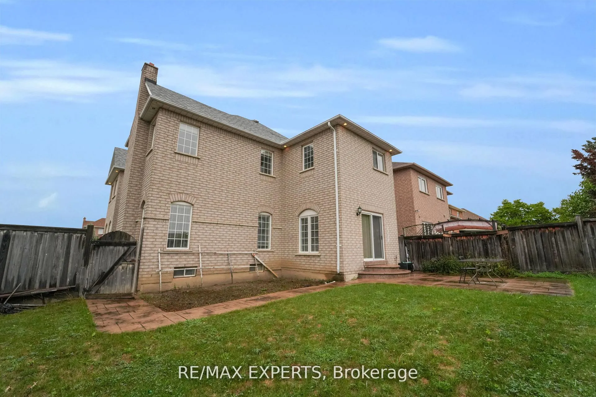Photo 6 of 159 Sonoma Boulevard, Vaughan, Sonoma Heights — HOMEH