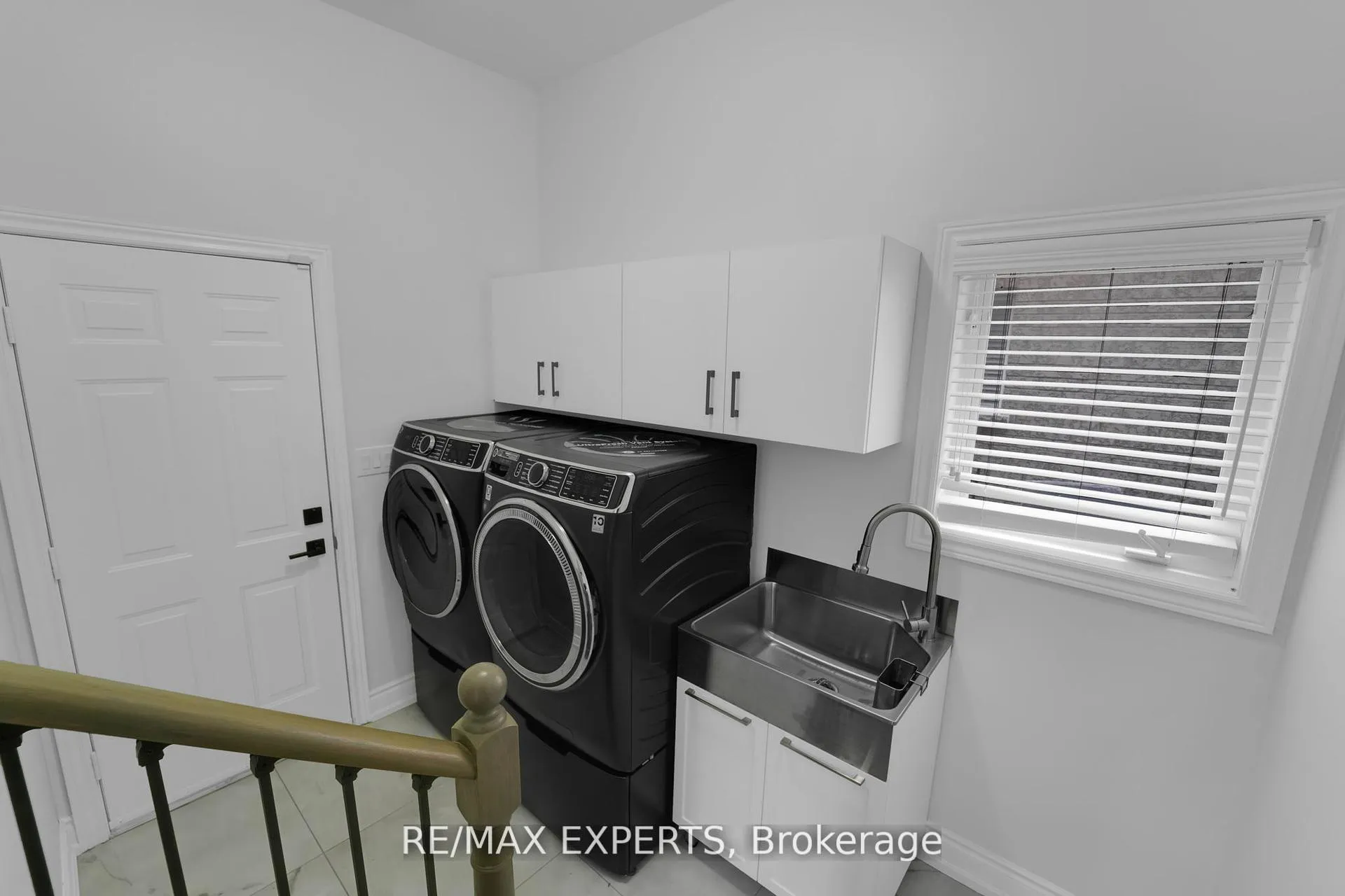 Photo 17 of 159 Sonoma Boulevard, Vaughan, Sonoma Heights — HOMEH