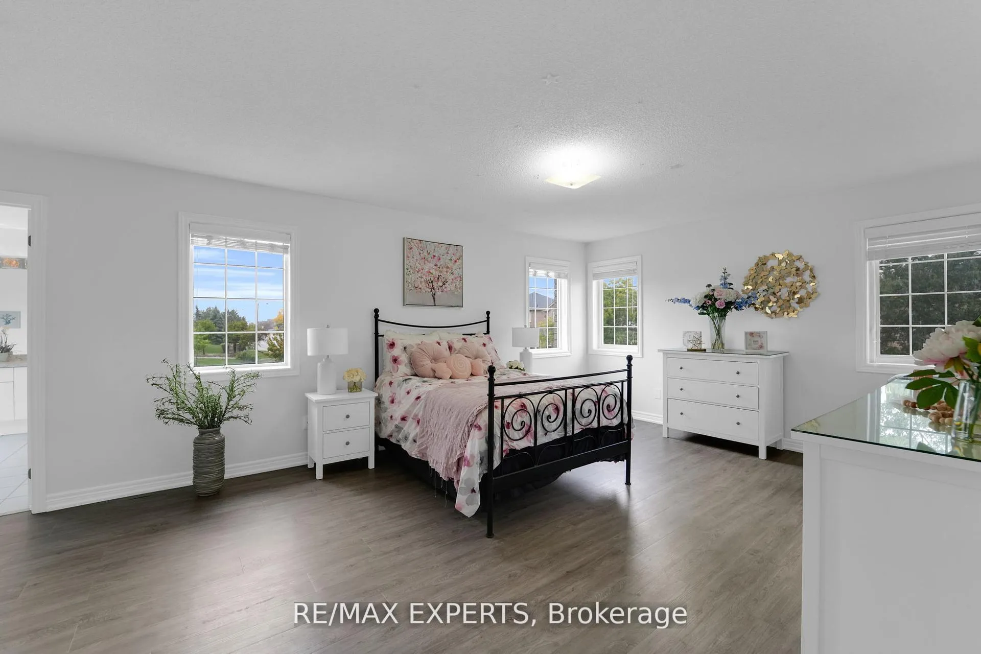 Photo 29 of 159 Sonoma Boulevard, Vaughan, Sonoma Heights — HOMEH