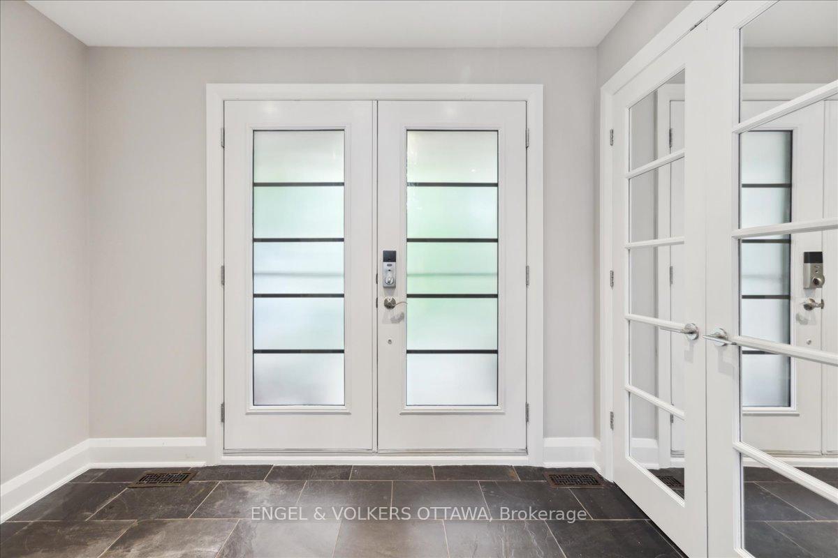 Photo 3 of 2282 Bowman Road, Ottawa, Guildwood Estates - Urbandale Acres — HOMEH