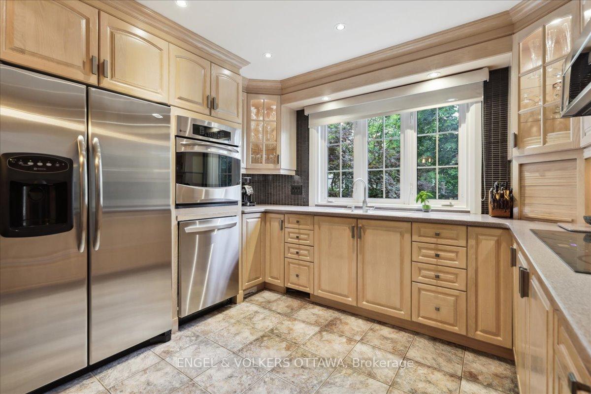 Photo 15 of 2282 Bowman Road, Ottawa, Guildwood Estates - Urbandale Acres — HOMEH