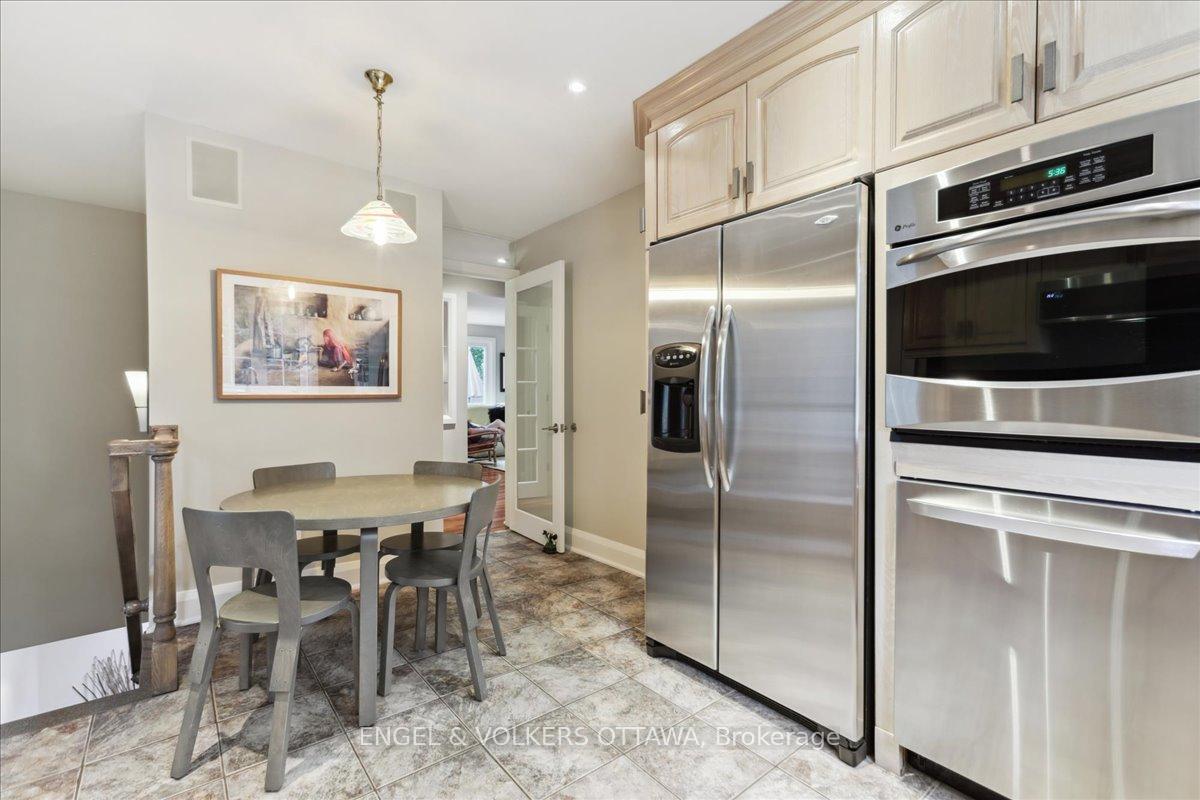 Photo 17 of 2282 Bowman Road, Ottawa, Guildwood Estates - Urbandale Acres — HOMEH