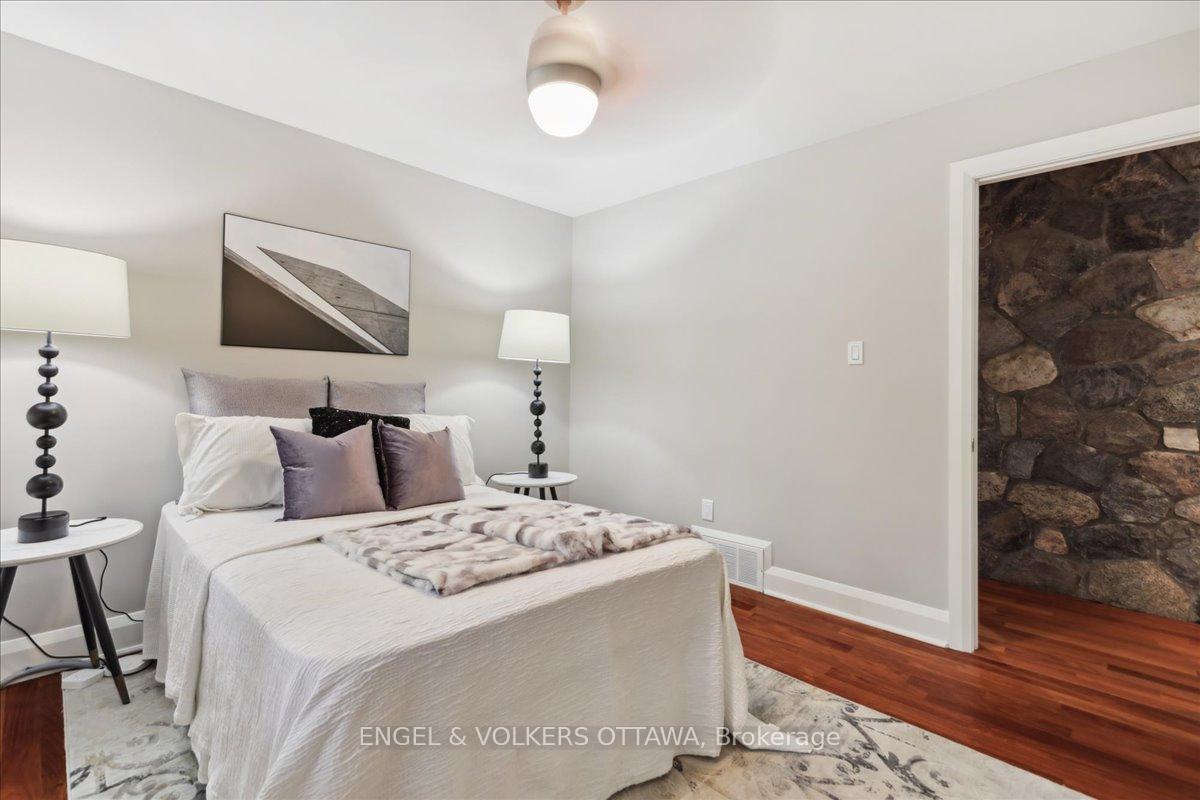 Photo 18 of 2282 Bowman Road, Ottawa, Guildwood Estates - Urbandale Acres — HOMEH