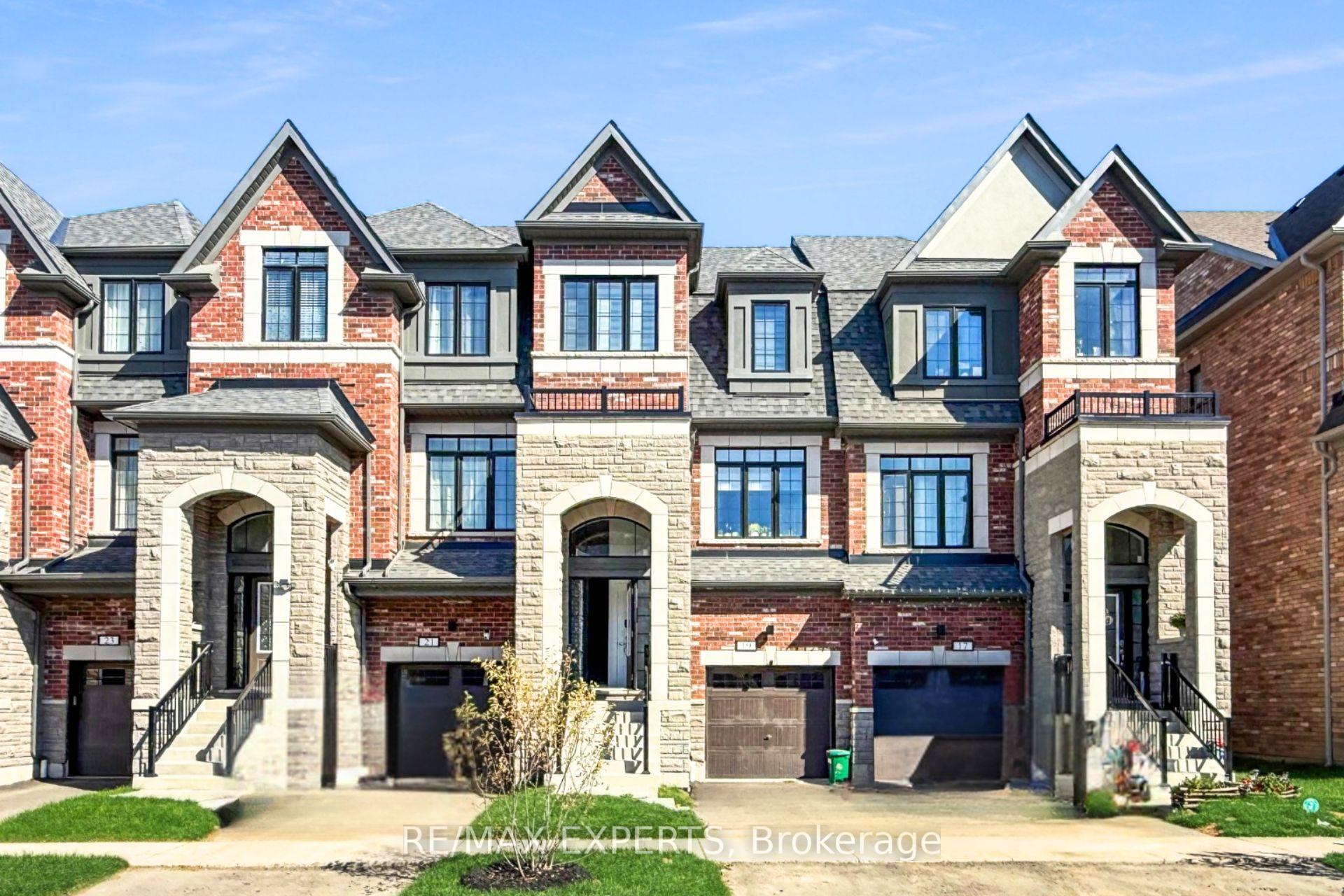Front of 19 Frank Lloyd Wright Street