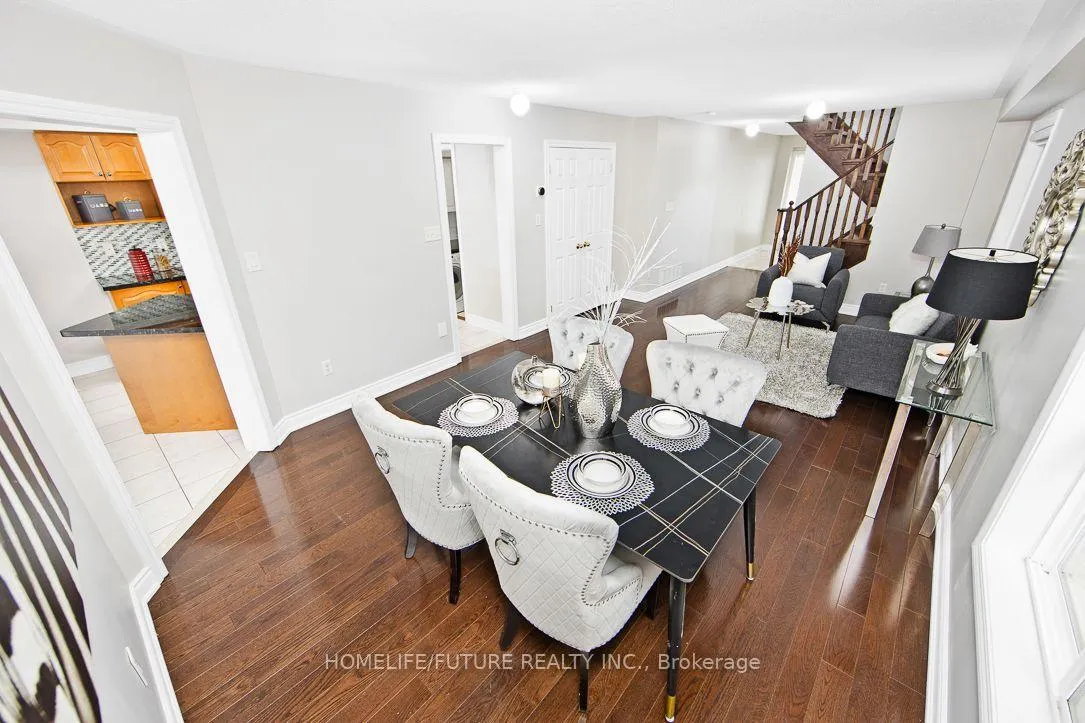Photo 7 of 39 Harkness Drive, Whitby, Rolling Acres — HOMEH