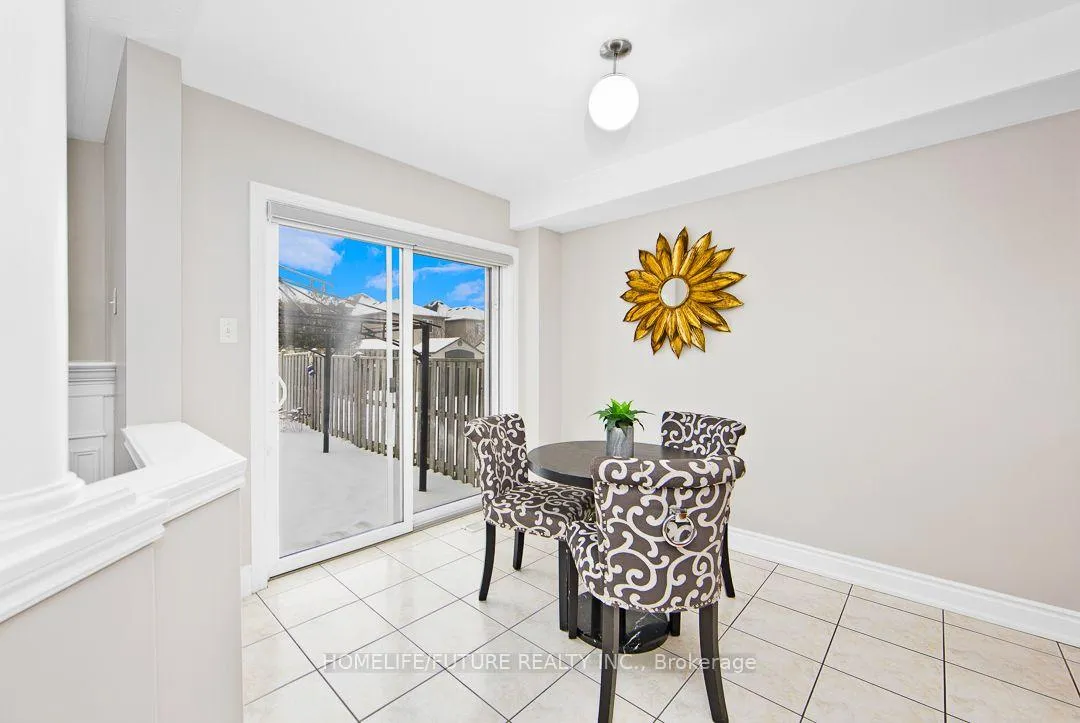 Photo 11 of 39 Harkness Drive, Whitby, Rolling Acres — HOMEH