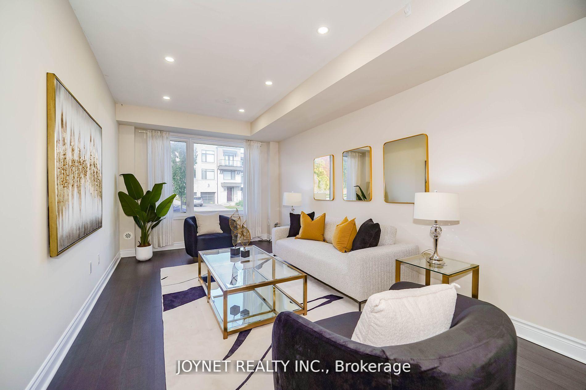 Photo 3 of 607 Marc Santi Boulevard, Vaughan, Patterson — HOMEH