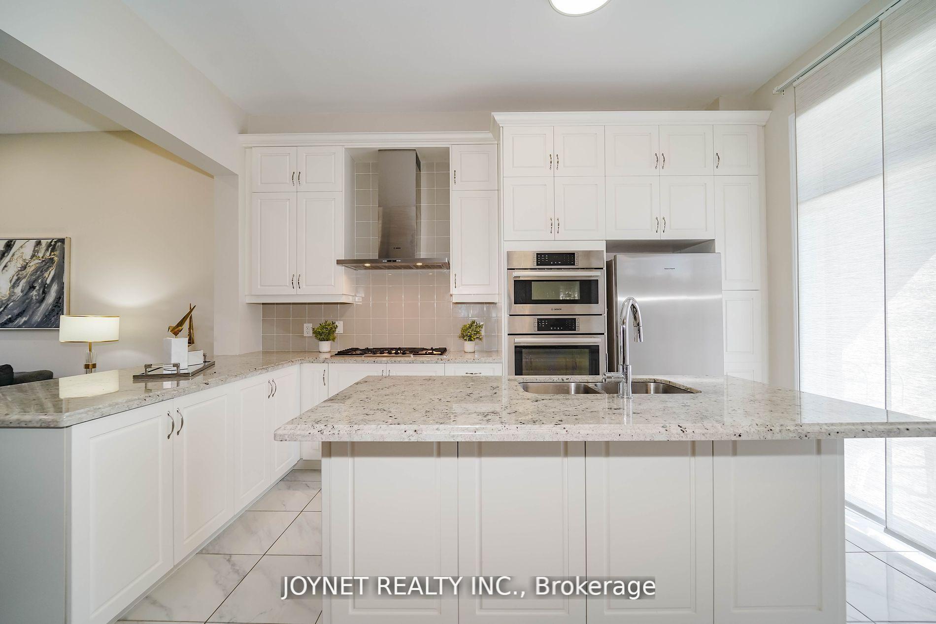 Photo 8 of 607 Marc Santi Boulevard, Vaughan, Patterson — HOMEH