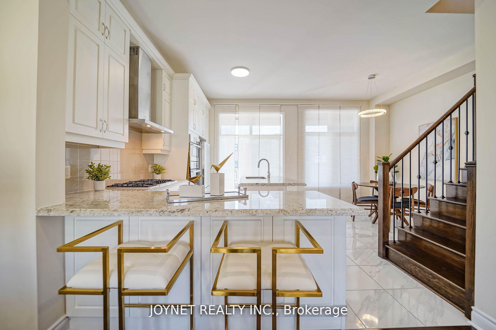 Photo 13 of 607 Marc Santi Boulevard, Vaughan, Patterson — HOMEH