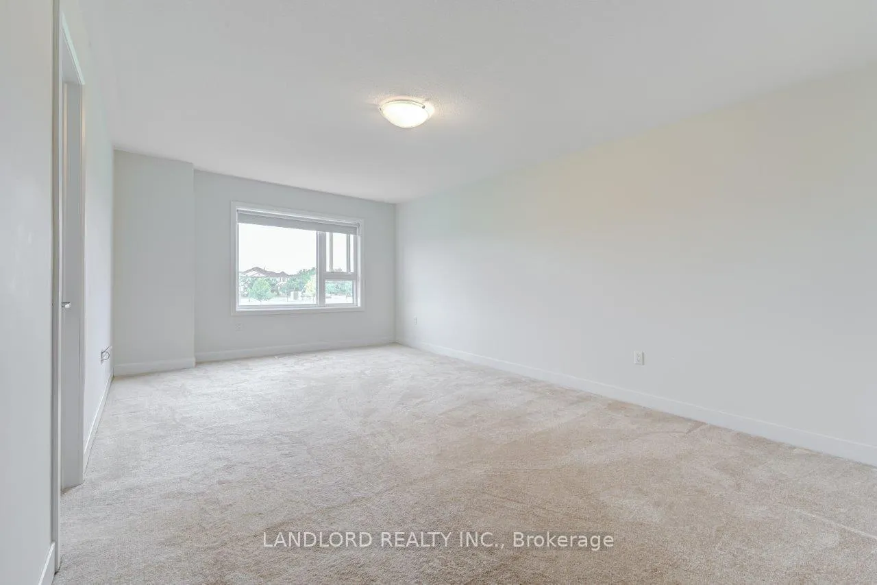 Photo 11 of 40 Donald Fleming Way, Whitby, Pringle Creek — HOMEH