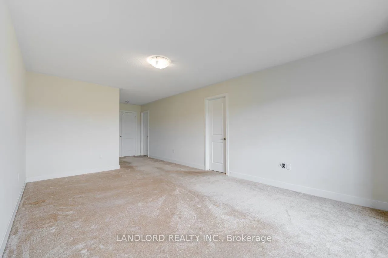 Photo 12 of 40 Donald Fleming Way, Whitby, Pringle Creek — HOMEH