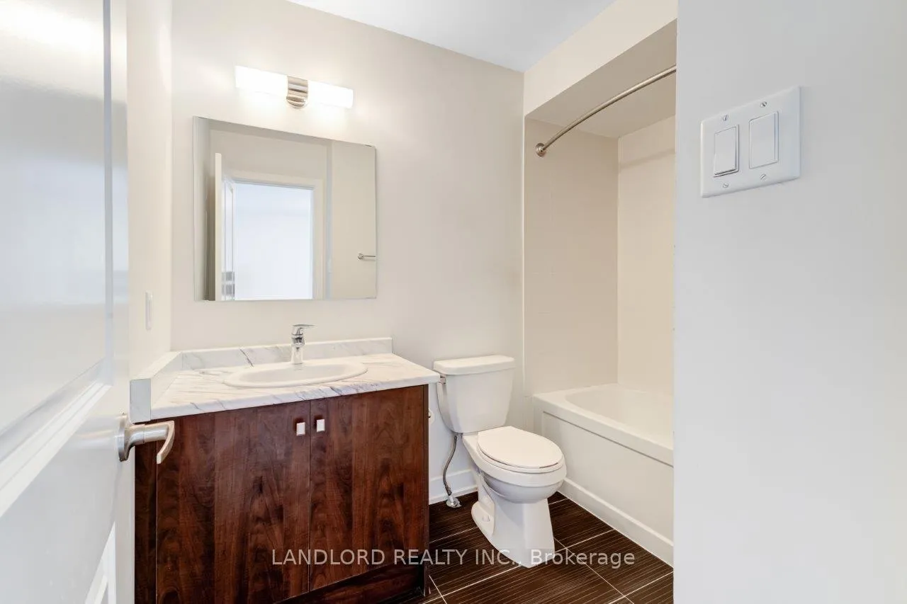 Photo 19 of 40 Donald Fleming Way, Whitby, Pringle Creek — HOMEH
