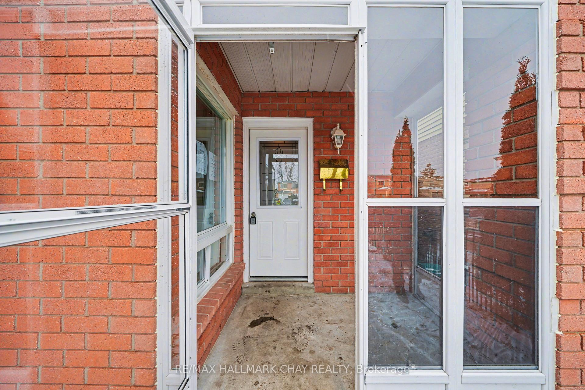 Photo 3 of 29 Baltimore Road, Barrie, Cundles East — HOMEH
