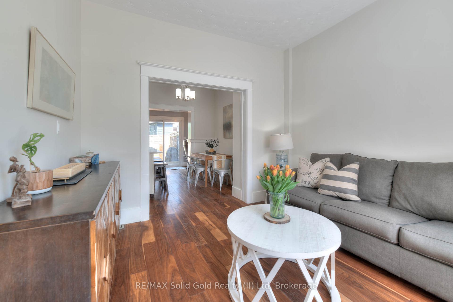 Photo 8 of 54 Willow Street, Waterloo, Uptown Waterloo — HOMEH