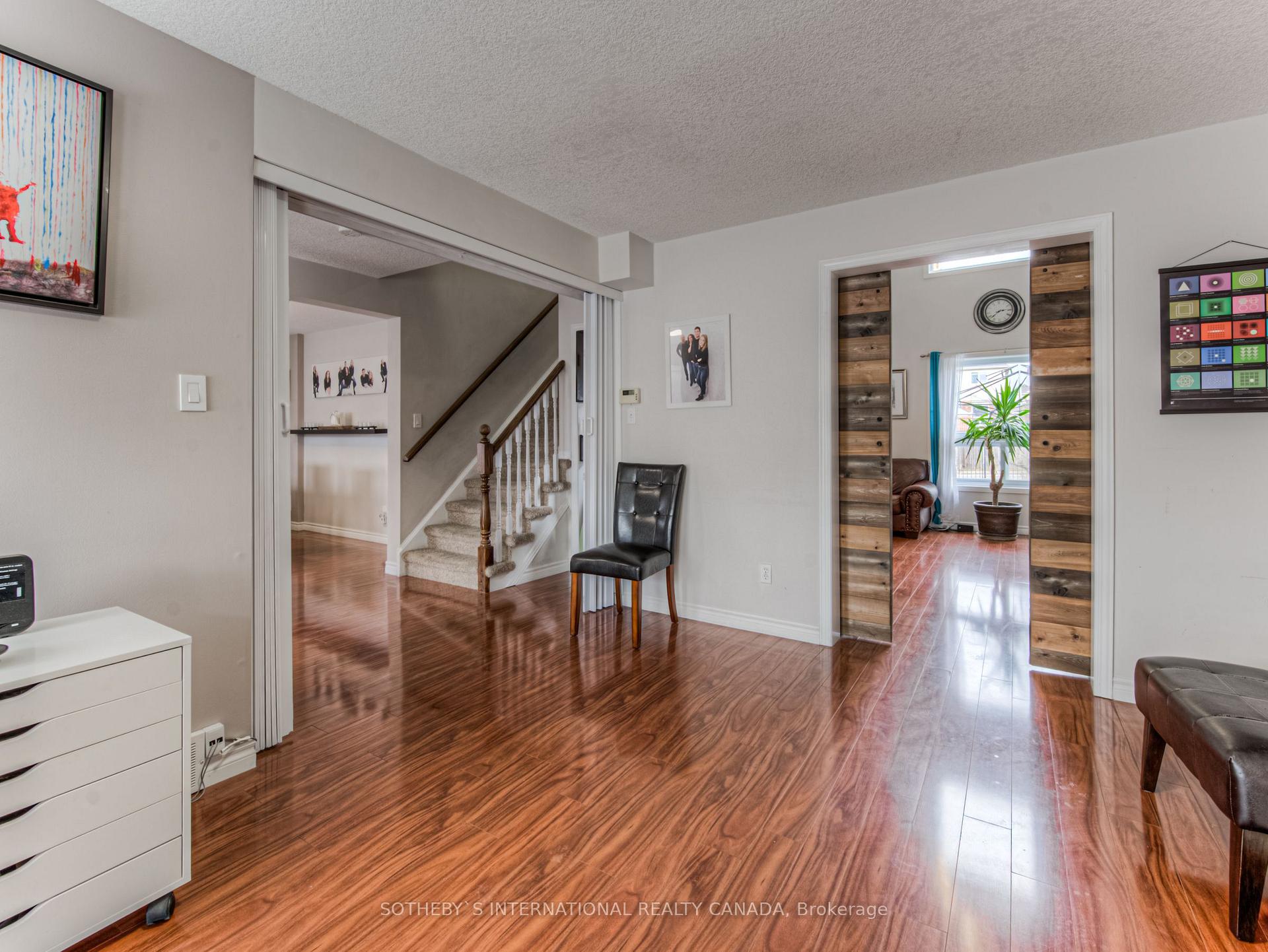 Photo 16 of 717 Brandenburg Boulevard, Waterloo — HOMEH