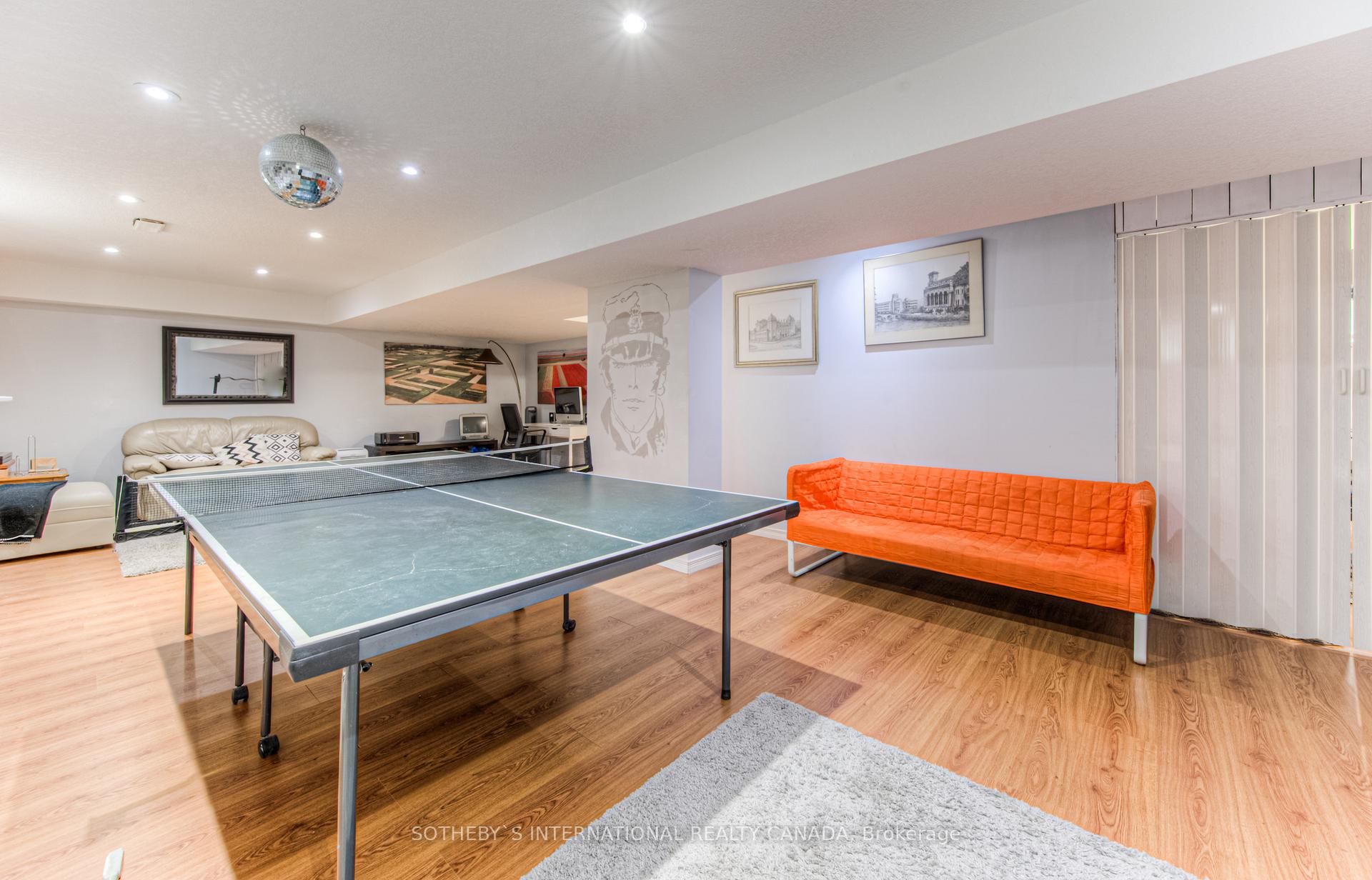 Photo 33 of 717 Brandenburg Boulevard, Waterloo — HOMEH